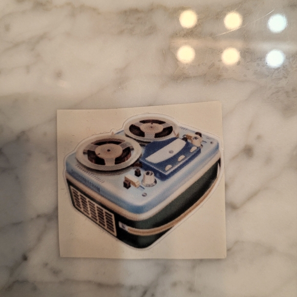 Louis Vuitton collectible stickers  set of 5 - Picture 3 of 10